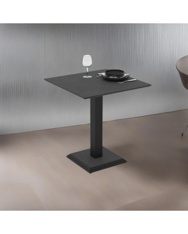 Tavolo quadrato Carvel in colore ossido 68x68x75 H cm.