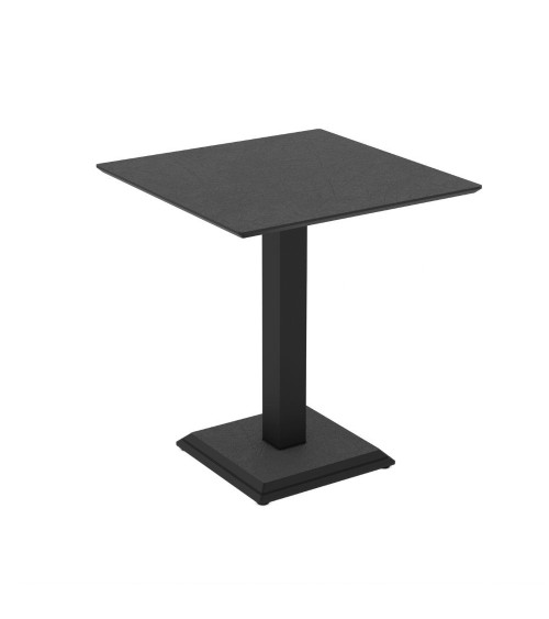 Tavolo quadrato Carvel in colore ossido 68x68x75 H cm.