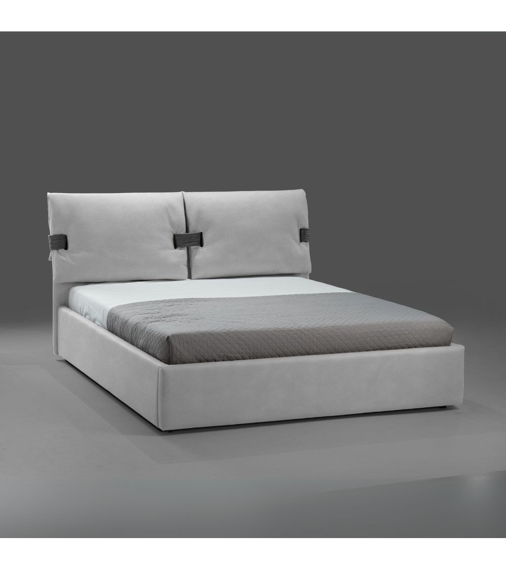 Letto matrimoniale contenitore Grenoble in tessuto Barrel 80 grigio ghiaccio con particolari Barrel 97 antracite