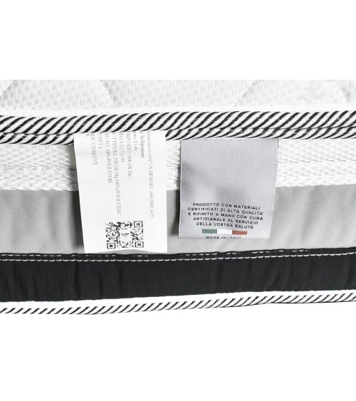 Materasso matrimoniale Poli con molle insacchettate e memory sfoderabile 160x200xH25 cm.
