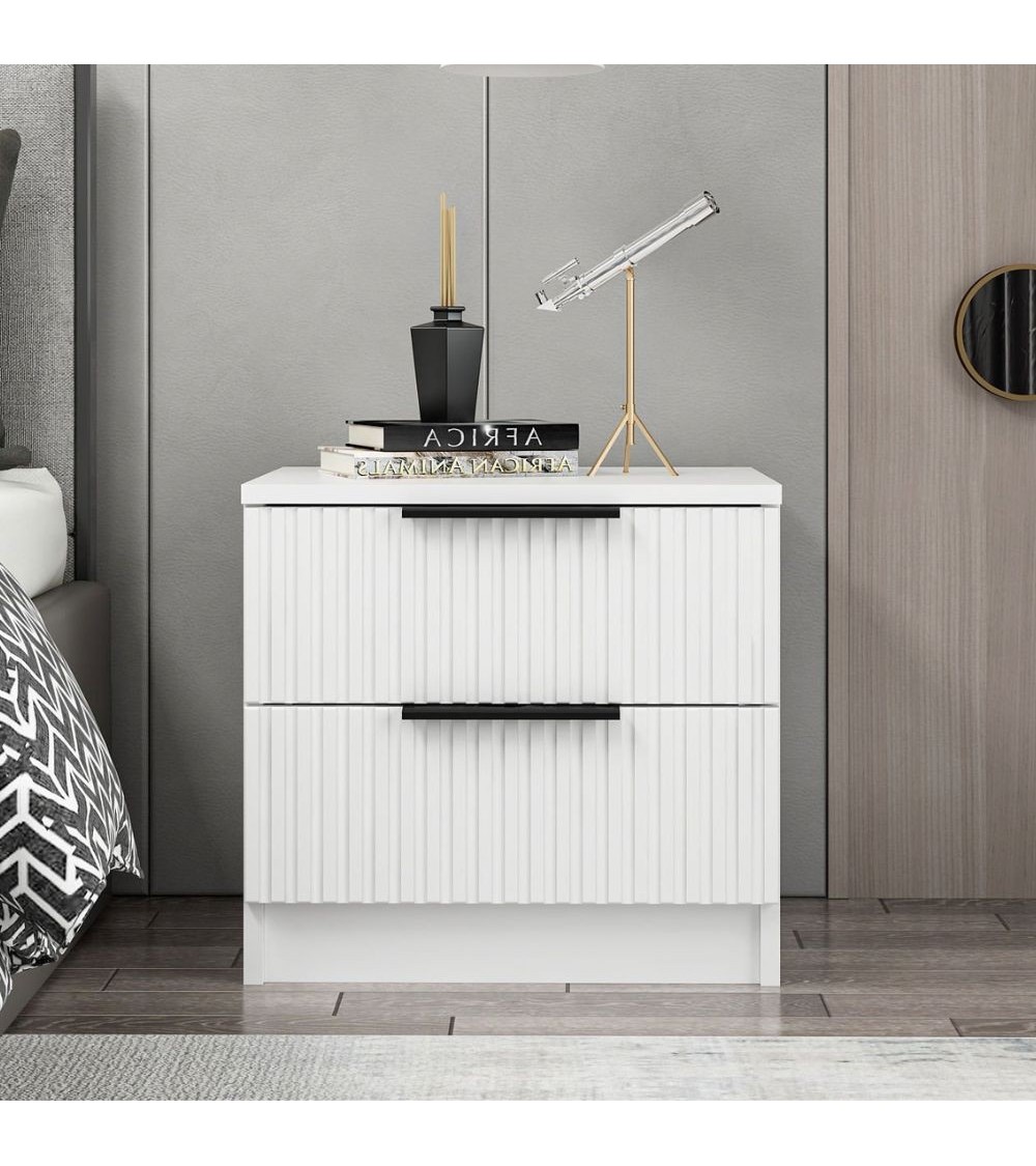 Comodino Kale con 2 cassetti a filo effetto cannettato colore bianco