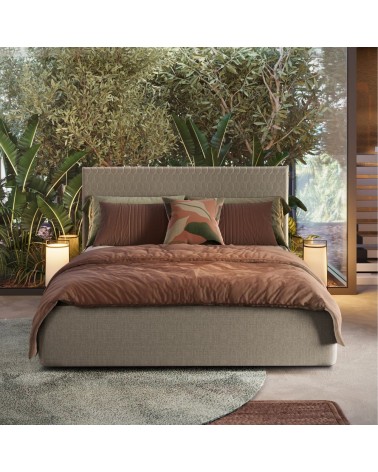 Camera da letto Faba con armadio 6 ante battenti in noce e talco e con letto contenitore imbottito Parigi in tessuto corda