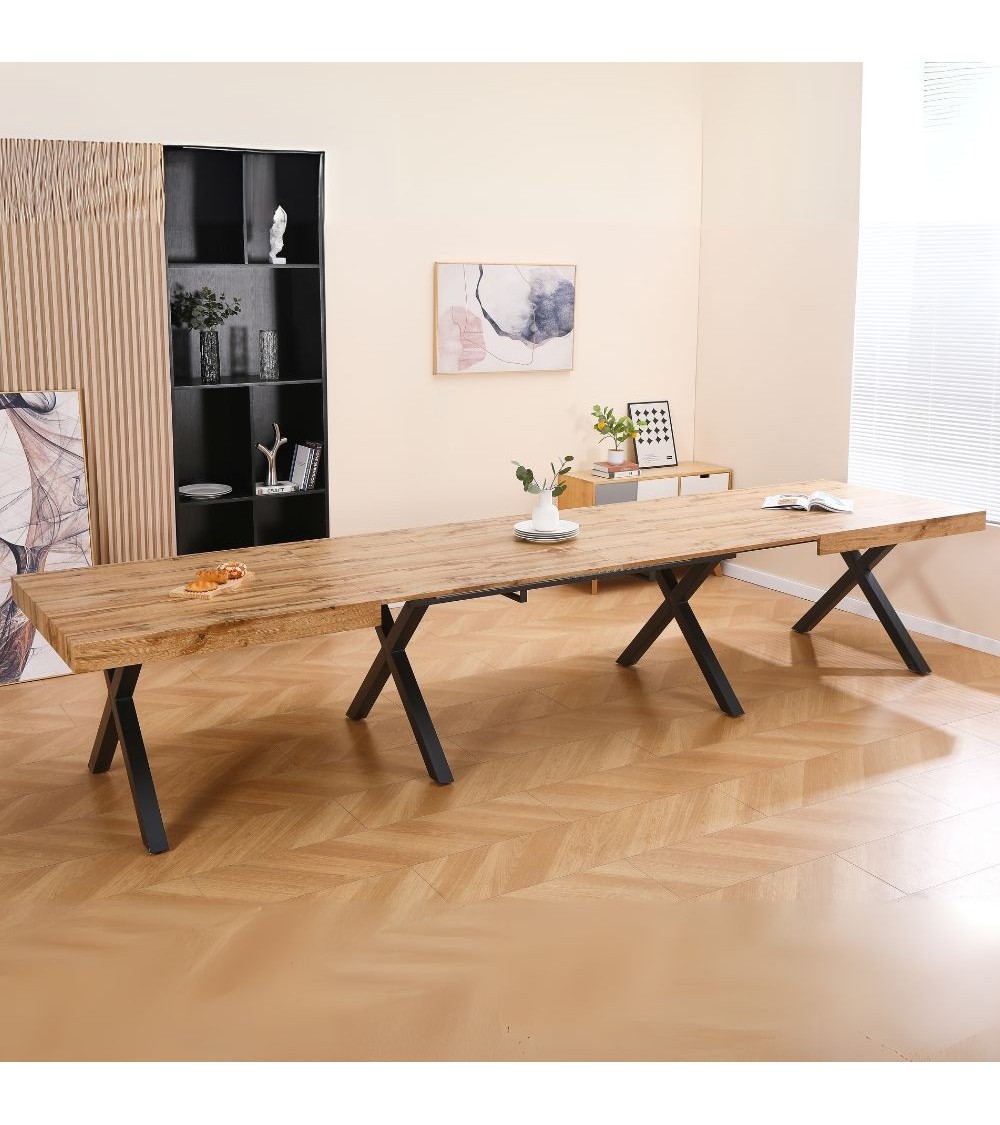 Tavolo allungabile Dava con piano colore rovere e gambe in metallo nero