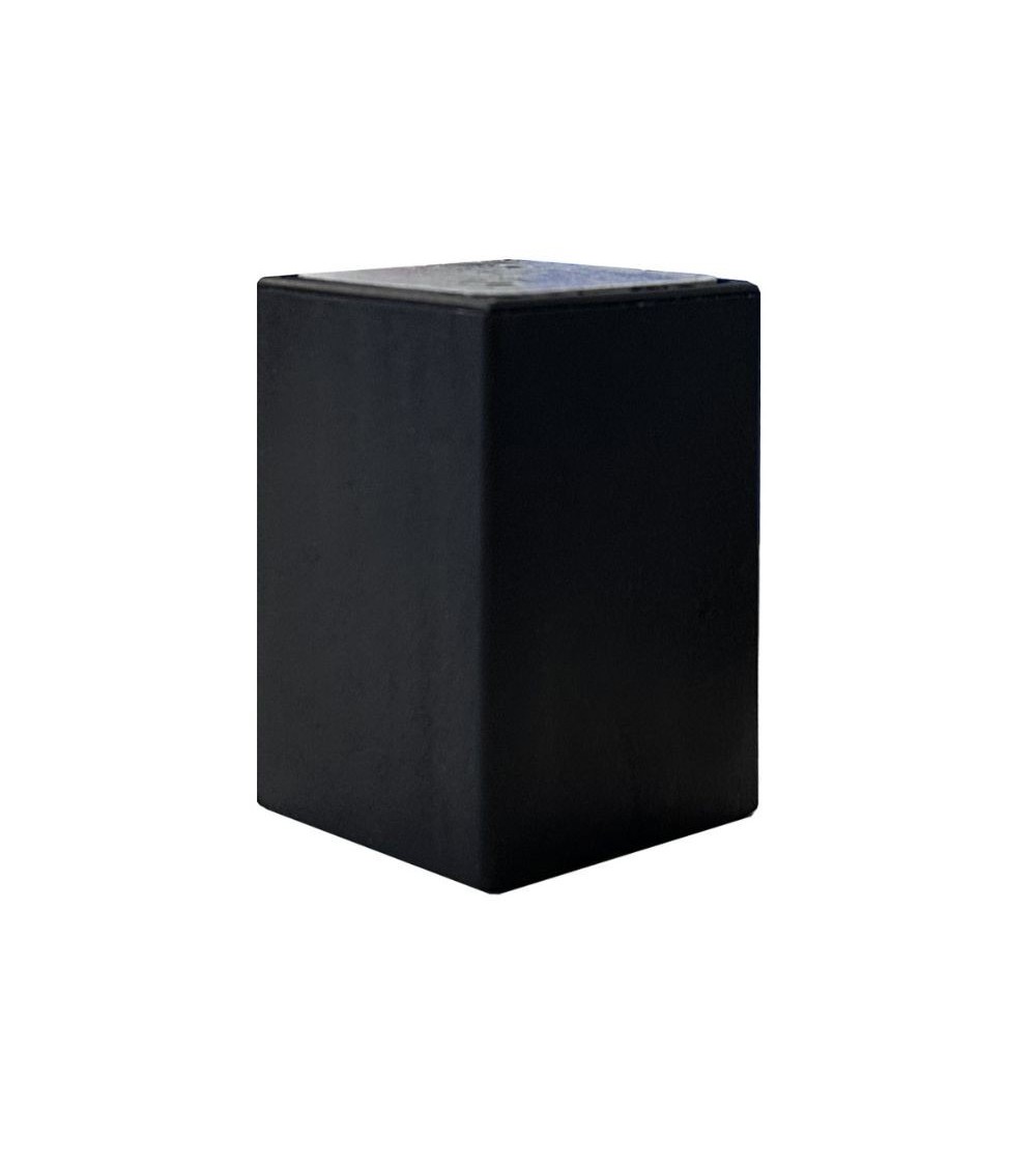 Piede cubotto in plastica colore nero 5.3x5.3x8 H cm.