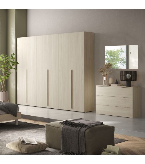 Camera da letto Corinna con armadio 6 ante battenti e letto in legno colore olmo