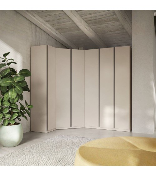 Armadio angolare reversibile Londra con ante battenti colore cashmere e maniglia antracite