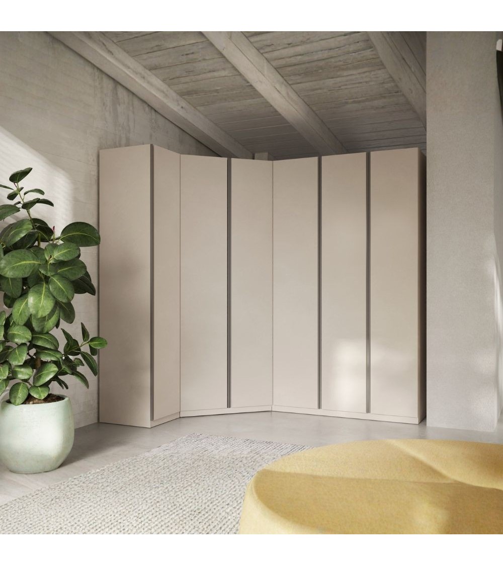 Armadio angolare reversibile Londra con ante battenti colore cashmere e maniglia antracite
