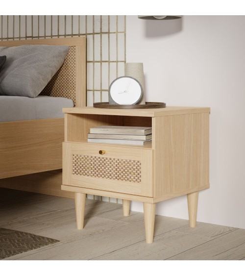 Comodino Livia 1 cassetto con dettaglio in rattan intrecciato e nicchia a giorno colore rovere