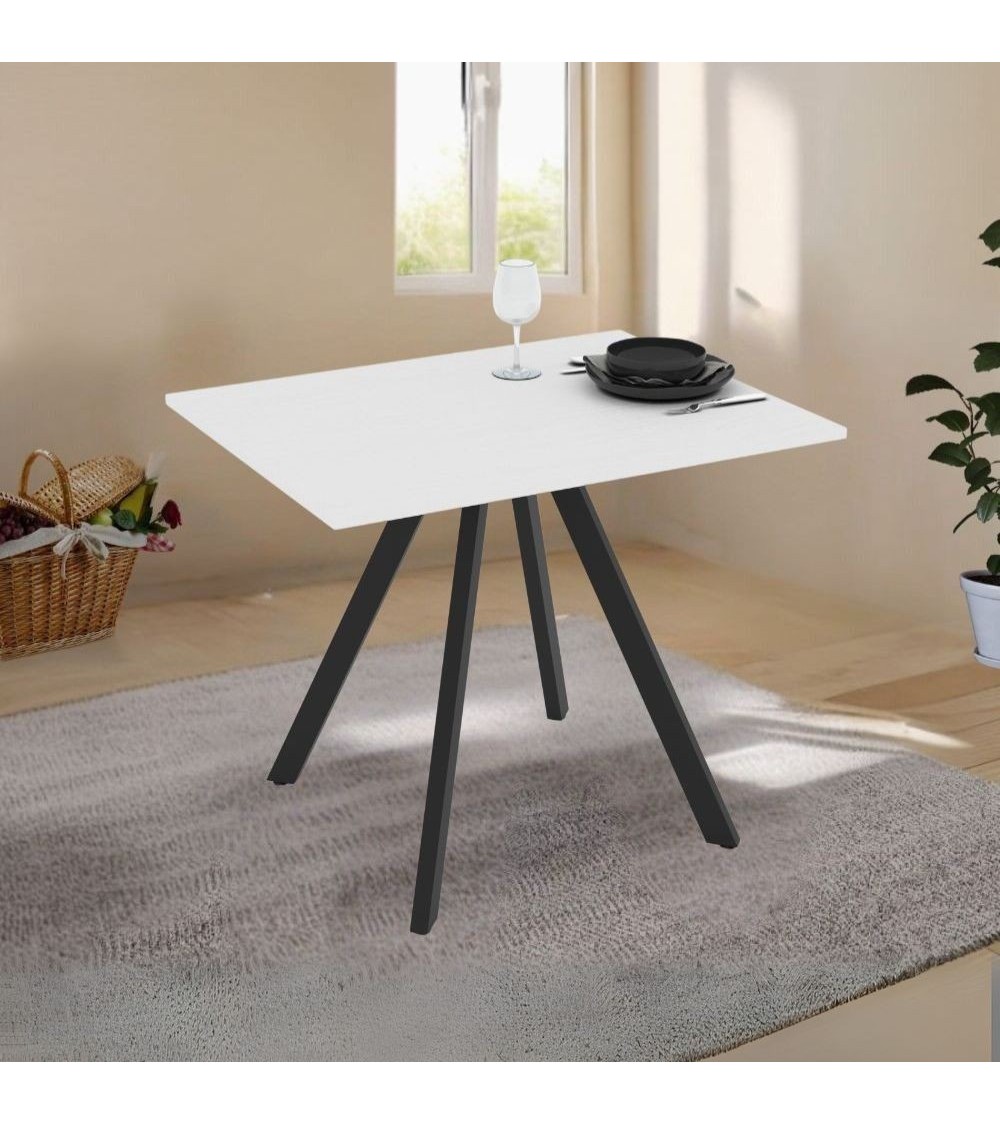 Tavolo fisso Lucas con piano in bianco frassinato e struttura in metallo nero
