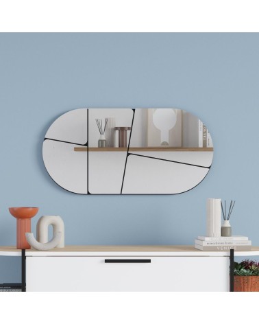 Specchio da parete Otis con design astratto base nera