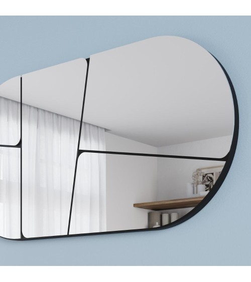 Specchio da parete Otis con design astratto base nera