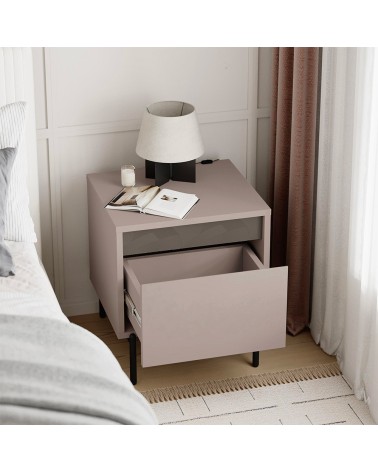 Comodino Mott con cassetto tortora e dark coffee con dettaglio decorativo