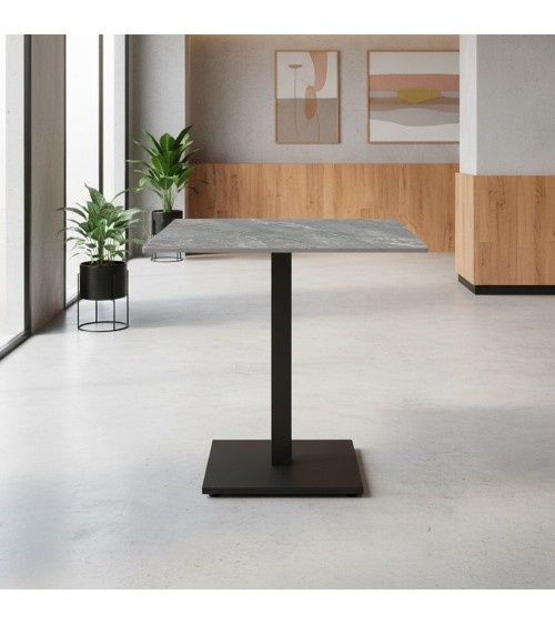 Set 2 tavoli Elora 70x70 con piano in ceramica effetto marmo grigio e gambe nere