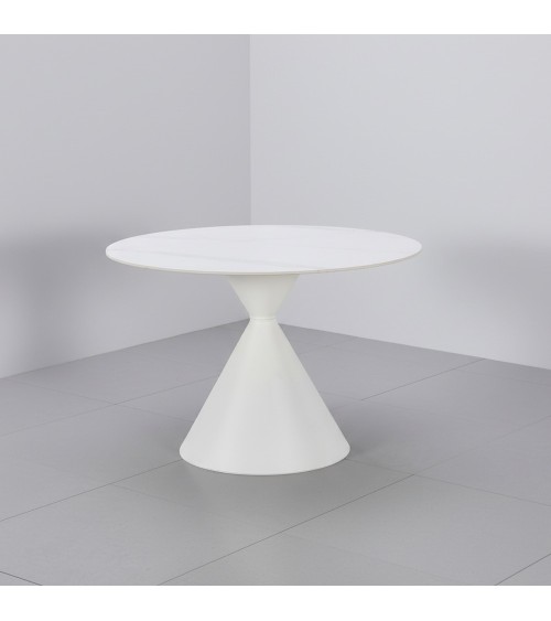 Tavolo tondo fisso Taini con piano in ceramica effetto marmo bianco opaco e gambe in metallo bianco