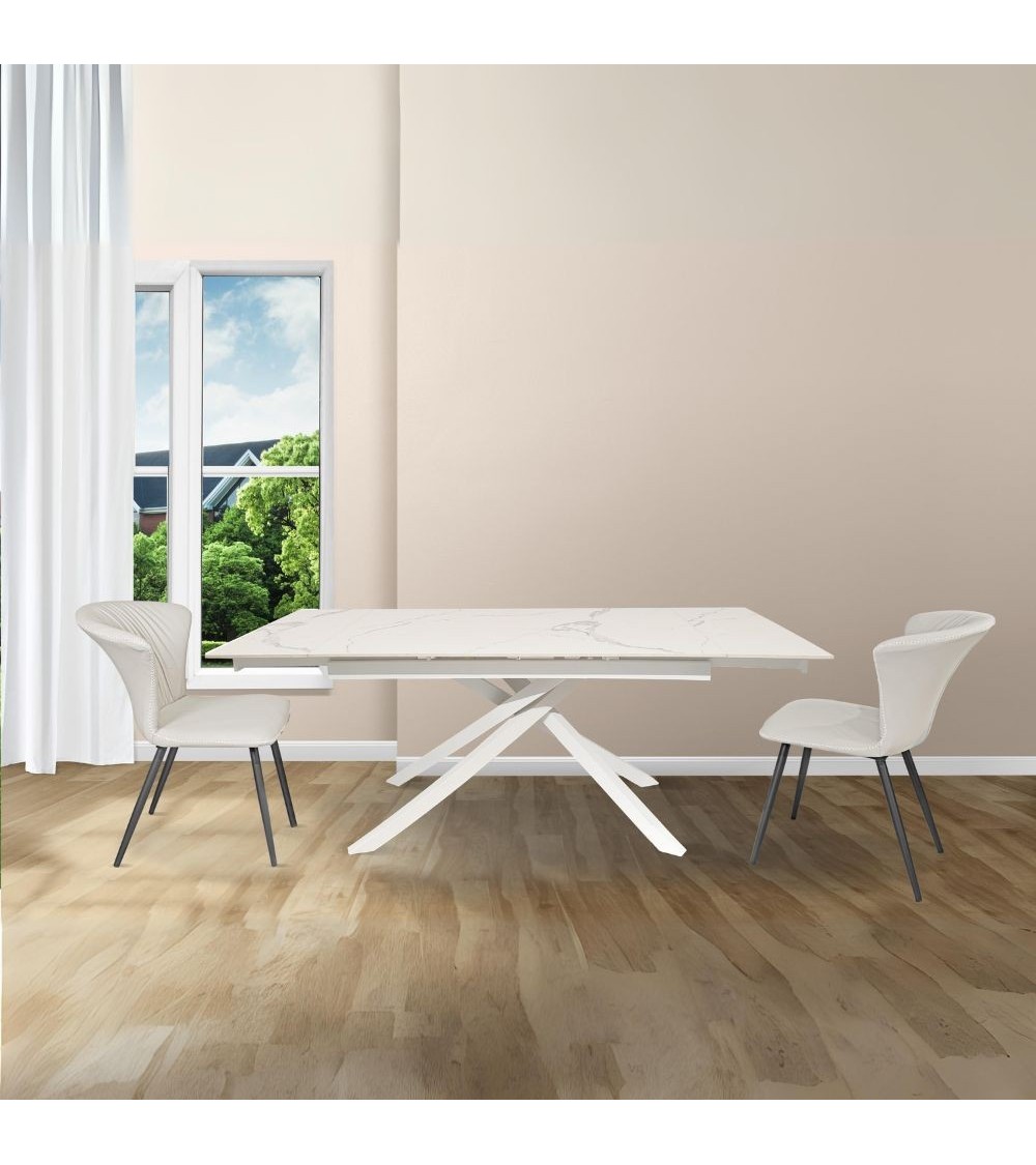 Tavolo allungabile Nefti con top in ceramica colore bianco statuario lucido con gambe bianche