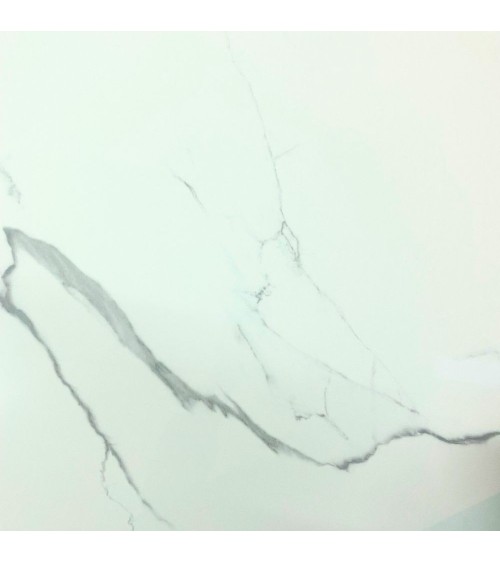 Tavolo allungabile Nefti con top in ceramica colore bianco statuario lucido con gambe bianche
