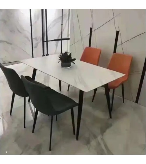 Tavolo Brot 120x70x75 cm con piano bianco lucido e gambe nere