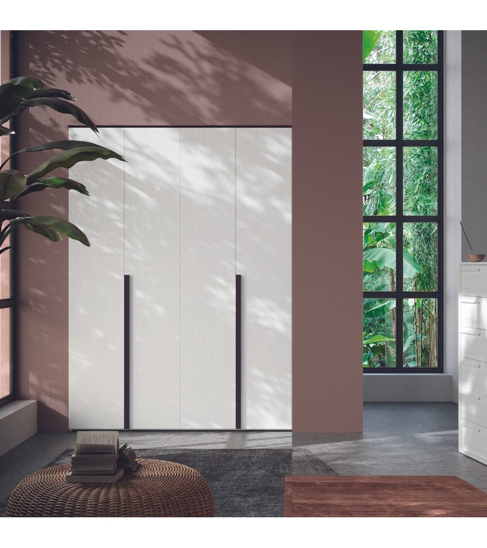 Armadio Coco 4 ante colore bianco Portland e maniglie nero opaco