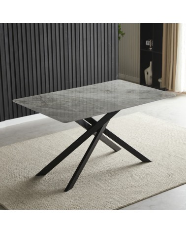 Tavolo Pacific con piano in ceramica effetto marmo grigio lucido e gambe nere