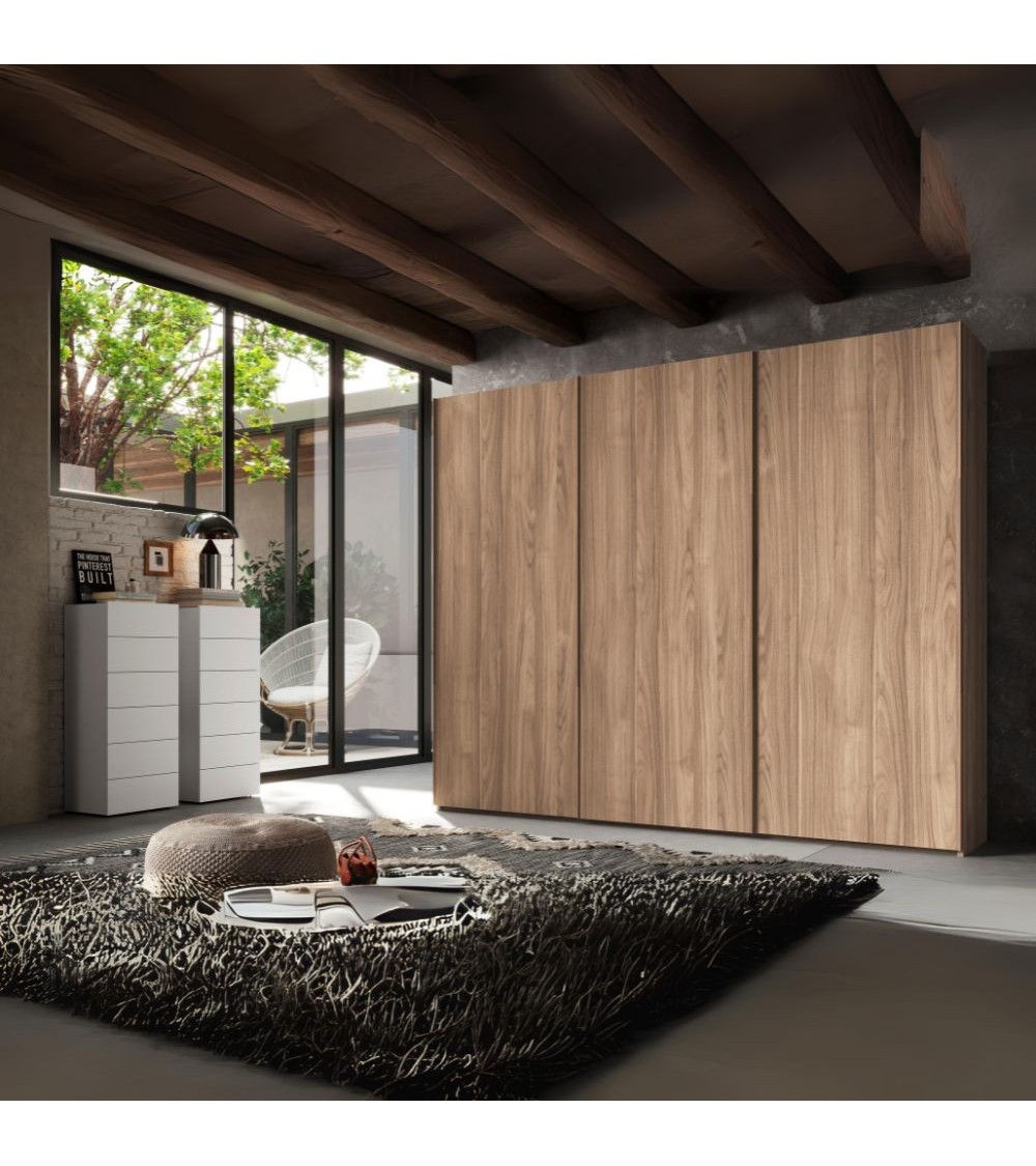 Armadio scorrevole Step 3 ante in legno colore noce america