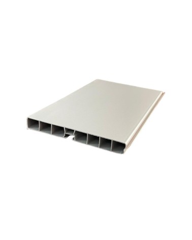 Zoccolo in PVC con guarnizione rivestita alluminio H 10 cm barra da 366 cm.